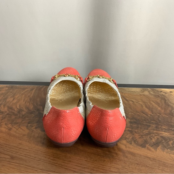 Marc Joseph Salmon and Ivory Cap Toe Flat, New in Box - Picture 7 of 11
